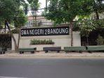 terjatuh-dari-lantai-2-gedung-sekolah.jpg