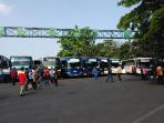 terminal-leuwipanjang-sepi_20150716_171152.jpg