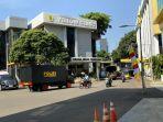 truk-brimob-di-golkar.jpg