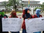 unjuk-rasa-kenaikan-harga-bbm-stnk-bpkb-dan-listrik_20170111_192651.jpg