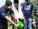 uu-ruzhanul-di-pesantren-assalam.jpg