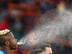 victor-osimhen-striker-napoli.jpg