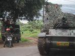 video-viral-tank-tni-turut-dikerahkan-adang-pemudik-nekat-di-bogor.jpg