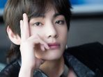 wow-v-bts-jadi-pria-tertampan-sejagat-versi-famous-star-101-justin-bieber-dan-harry-styles-lewat_20181012_113725.jpg