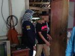 yadi-supriadi-penyandang-odgj-yang-dipasung-3-bulan-di-ruang-sempit-akhirnya-dibawa-ke-panti.jpg