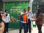 yana-mulyana-grab-to-work.jpg