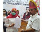 yesi-karya-lianti-adly-fairuz-mendapatkan-dukungan-dari-warga-batak-karawang.jpg