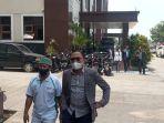 yosef-bersama-kuasa-hukumnya-di-polda-jabar-25112021.jpg