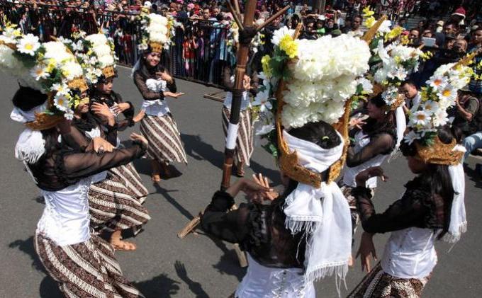 Kemilau Nusantara 2014 Diikuti 11 Provinsi di Indonesia - Kemilau_nusantara_2014_satu.jpg