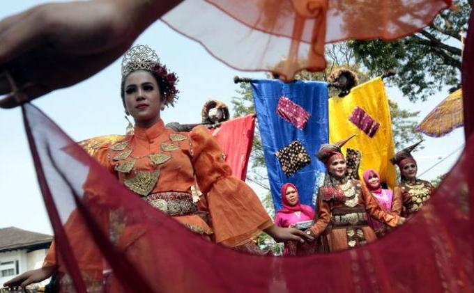 Kemilau Nusantara 2014 Diikuti 11 Provinsi di Indonesia - kemilau_nusantara_2014_wajah_dua.jpg