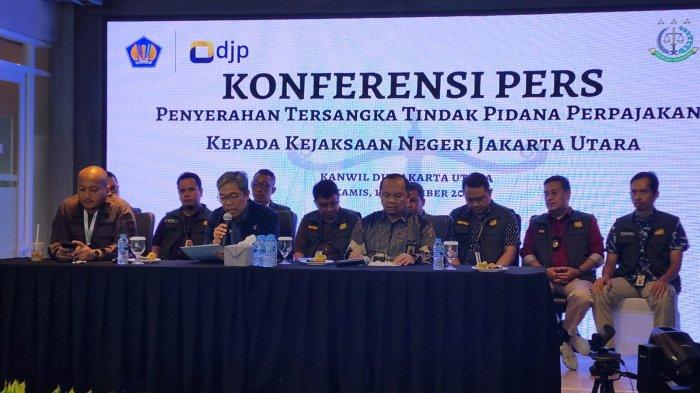 2 Tersangka Penggelapan Pajak Diserahkan ke Kejari Jakut, Kerugian Capai Rp292 Miliar