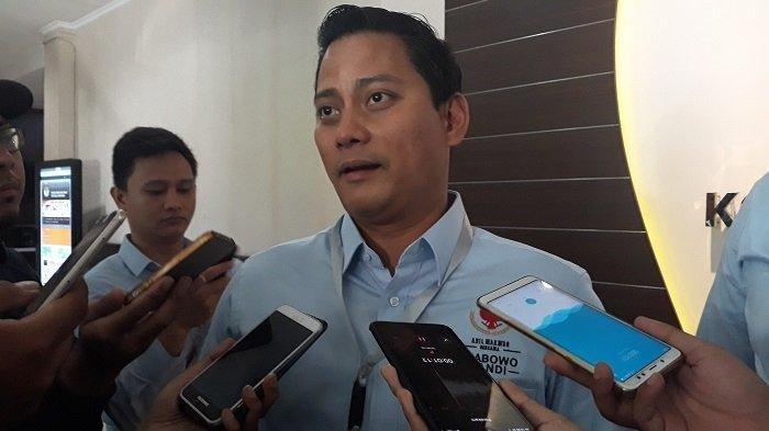 Bendahara Umum Partai Gerindra Thomas Djiwandono di Kantor KPU RI, Jalan Imam Bonjol, Jakarta, Rabu,(2/1/2019).