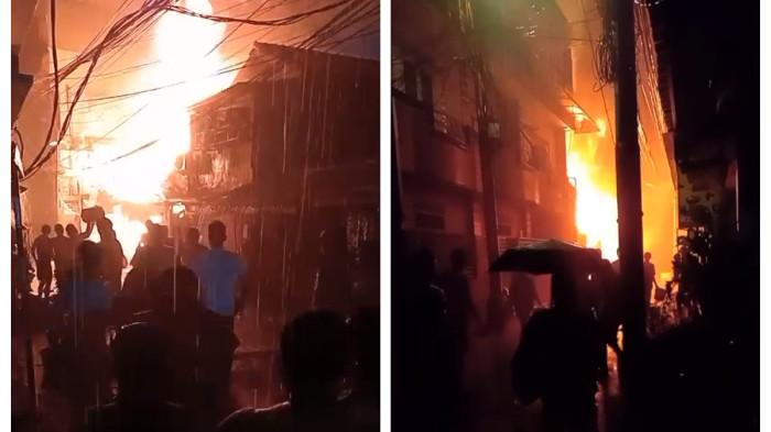 KEBAKARAN RUMAH - Kebakaran rumah tinggal terjadi di kawasan Keagungan, Taman Sari, Jakarta Barat pada Rabu (22/10/2025) sore.
