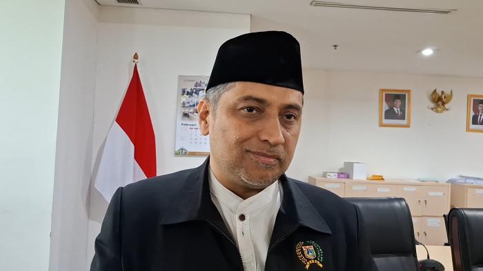 Anggota Komisi B DPRD DKI Jakarta Abdul Aziz  