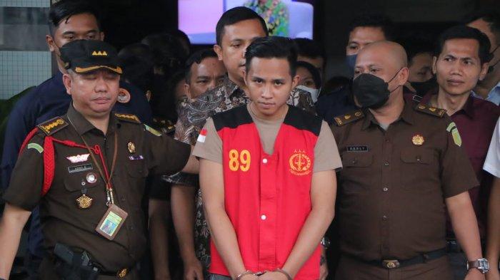 Bharada E Disebut Bertanggung Jawab Atas Kematian Brigadir J Jika Salah Artikan Perintah Ferdy Sambo