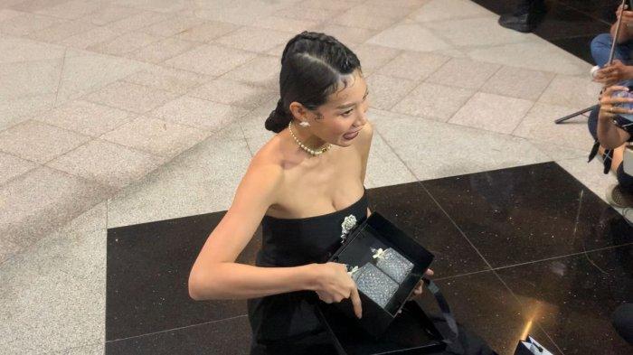 Porno aktrisa Samer Breeze video