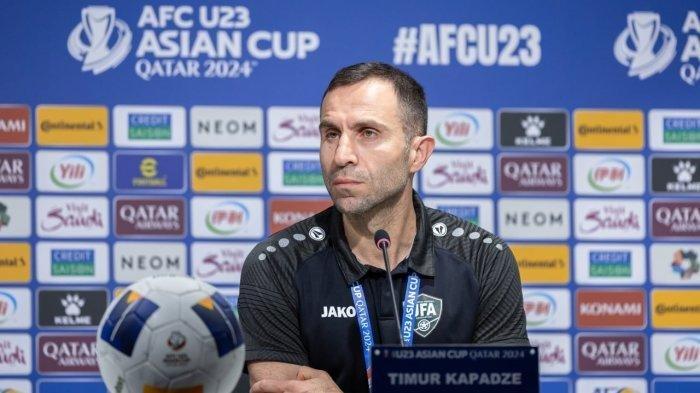 Mantan pelatih Timnas U23 Uzbekistan di Piala Asia U23 2024, Timur Kapadze. Profil Timur Kapadze, pelatih asal Uzbekistan yang baru saja nganggur dan bersedia tangani Timnas Indonesia.