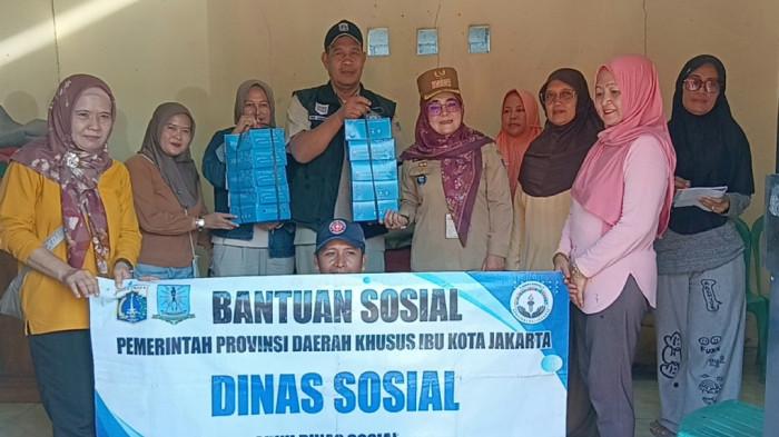 WARGA KORBAN KEBAKARAN - Posko pengungsian untuk warga korban kebakaran di RT 17/RW 02, Pinang Ranti, Makasar, Jakarta Timur, Selasa (26/5/2026). TRIBUNJAKARTA.COM/BIMA PUTRA