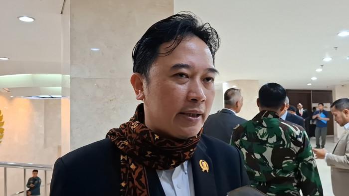 WFH JANGAN DISALAHGUNAKAN - Anggota DPRD DKI Jakarta Kevin Wu mewanti-wanti kebijakan WFH ASN di hari Jumat jangan disalahkan buat libur panjang, pihaknya meminta evaluasi berkala dan perketat pengawasan. (Yusuf/TribunJakarta).