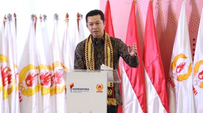 Wamenpora Taufik Hidayat membuka resmi Rakernas KONI 2026.