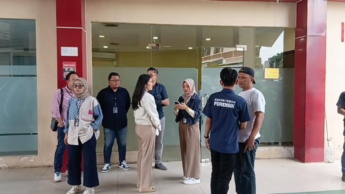Tampak depan Instalasi Forensik RS Polri Kramat Jati tempat jenazah IP diautopsi, Jakarta Timur, Kamis (21/8/2025).