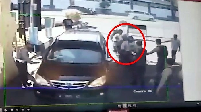 Kapolri Ungkap Pelaku Bom Bunuh Diri di Mapolrestabes Surabaya Merupakan Satu Keluarga