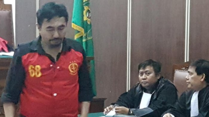 Jalani Sidang Putusan Perkara Kasus Asusila, Gatot Brajamusti Divonis 9 Tahun Penjara