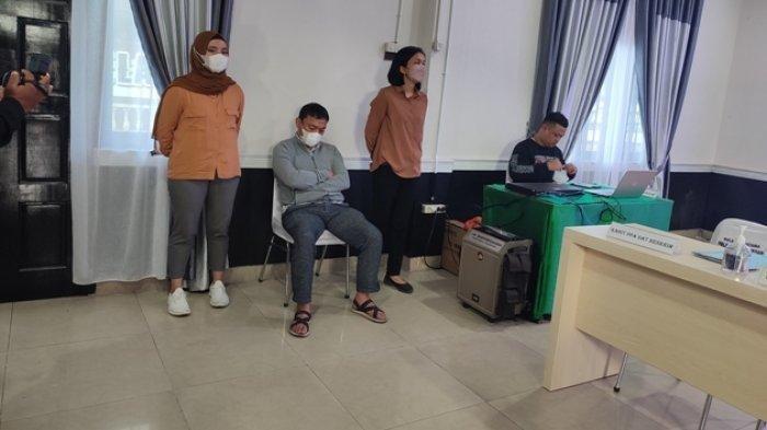 Kader PDIP Tuding Remaja yang Dipukulnya Berkata Kasar, Ibu Korban: Anak Saya Besarkan dengan Agama