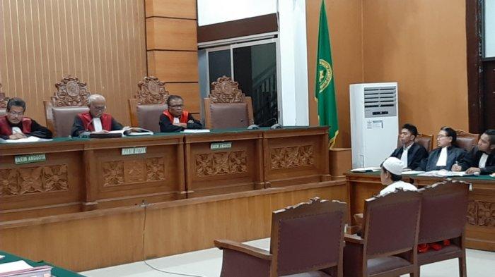 Hakim Tolak Eksepsi Sopir Taksi Online yang Dituduh Rampas Harta Pelanggannya