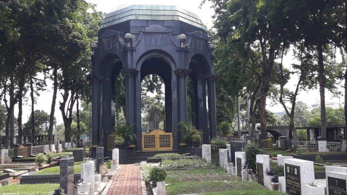 Melihat Megahnya Mausoleum di TPU Petamburan: Makam Bangsawan OG Khouw Pada Zaman Kolonial