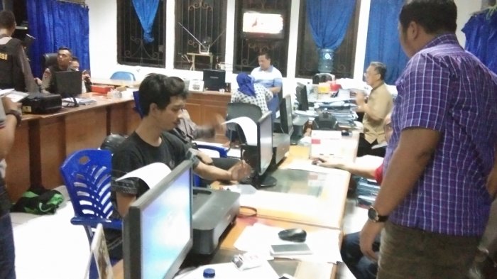 Ini Dua Orang yang Diperiksa Polres Jaktim karena Memotret Anggota Polisi di Gereja Matraman