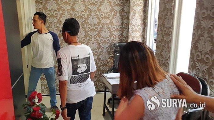 Tak Terkenal di Dunia Hiburan, Begini Gaya Hidup Artis Terjun di Prostitusi