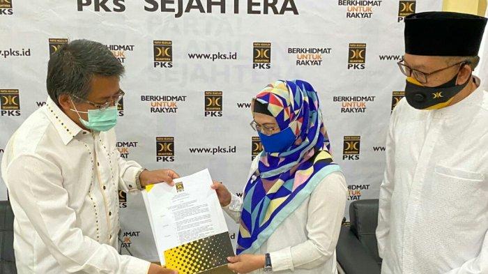 Berseberangan dengan Gerindra dan PDI-P, PKS Beri Dukungan ke Paslon Siti Nur Azizah - Ruhamaben