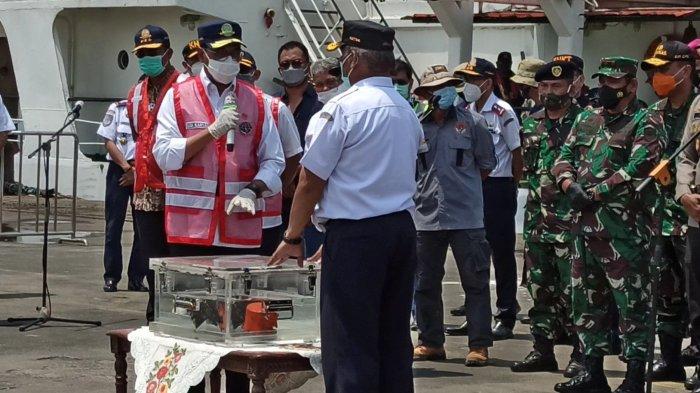 Kabar Baik, KNKT Dapatkan Rekaman Percakapan Selama 2 Jam Sriwijaya Air SJ-182 sebelum Jatuh