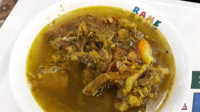 Penggemar Daging Kambing? Yuk Cobain Kuliner Tengkleng Khas Solo