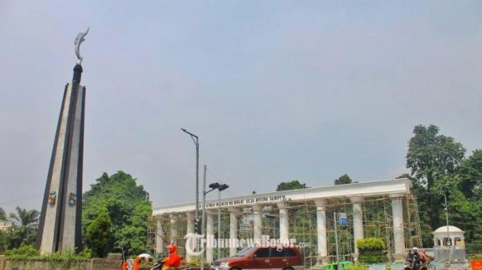 Lawang Salapan atau Gerbang Sembilan dibangun sebagai salah satu daya tarik wisata Kota Bogor sebagai Kota Pusaka.