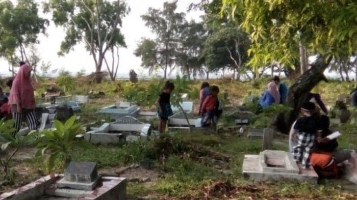 Jelang Ramadan, 6 TPU di Kepulauan Seribu Mulai Diramaikan Peziarah