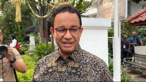 ANIES-BERTEMU-MEGA-DI-NIKAHAN-ANAK-PRAMONO.jpg