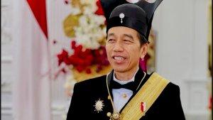 Ageman-Songkok-Singkepan-Ageng-baju-adat-yang-dikenakan-Jokowi.jpg
