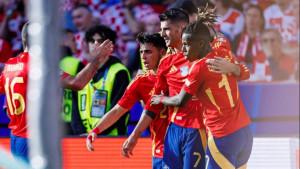 Alvaro-Morata-bersama-Nico-Williams-dan-Rodri.jpg