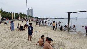 Ancol-di-libur-Lebaran-hari-kedua-Kamis-1142024.jpg