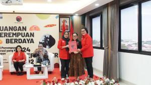 Anggota-DPRD-DKI-Jakarta-Chicha-Koeswoyo-saat-hadir.jpg