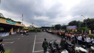 Apel-personel-gabungan-pengamanan-malam-tahun-baru-di-Bekasi.jpg