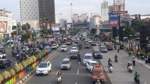 Arus-lalu-lintas-di-Jalan-Jenderal-Ahmad-Yani-Kota-Bekasi-dan-Jalan-Kalimalang.jpg