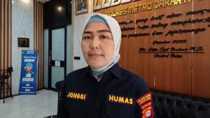 BARANG-SAHRONI-DIKEMBALIKAN-Kasi-Humas-Polres-Metro-Jakarta-Utara-Ipda-Maryati.jpg