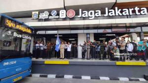 BERGANTI-NAMA-Gubernur-DKI-Jakarta-Pramono-Anung-mengganti-nama-Halte-TransJakarta-Sentral-Senen.jpg