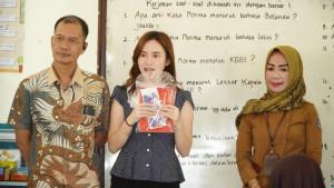 BUKU-DAN-ALAT-TULIS.jpg