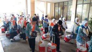 Calon-jemaah-haji-asal-Garut-dan-Cianjur.jpg
