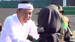 DEDI-MULYADI-TEMUI-REMAJA-PUTRI.jpg