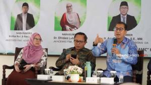 DISKUSI-PUBLIK-badan-hukum-PD-PAM-Jaya.jpg